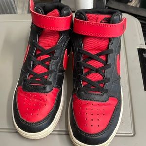 Nike All Day Play high tops boys size 3